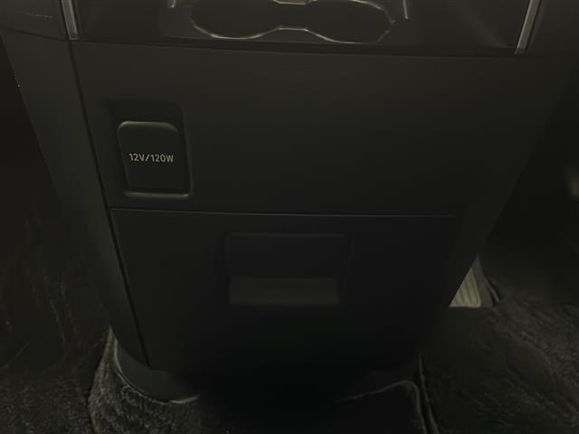 店舗にて現車の確認もいただけますので、お電話で在庫のご確認の上是非ご来店くださいませ!!!