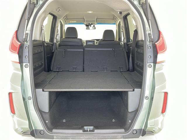 【トランクルーム】トランクルームにもしっかり荷物も積み込めます!!