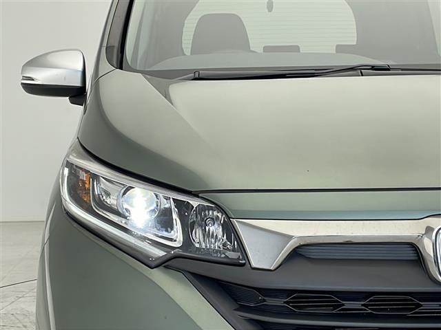 【LEDヘッドライト】消費する電力が少なく耐久年数が長いのが特徴のヘッドライトです。さらに長持ちさせたい方は、ヘッドライト・フロントガラスなどのコーティングもご用意しています。