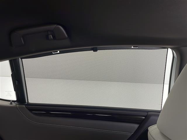 店舗にて現車の確認もいただけますので、お電話で在庫のご確認の上是非ご来店くださいませ!!!