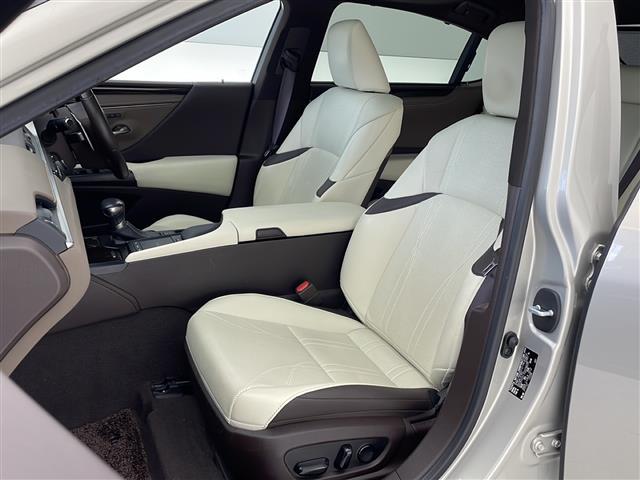 店舗にて現車の確認もいただけますので、お電話で在庫のご確認の上是非ご来店くださいませ!!!