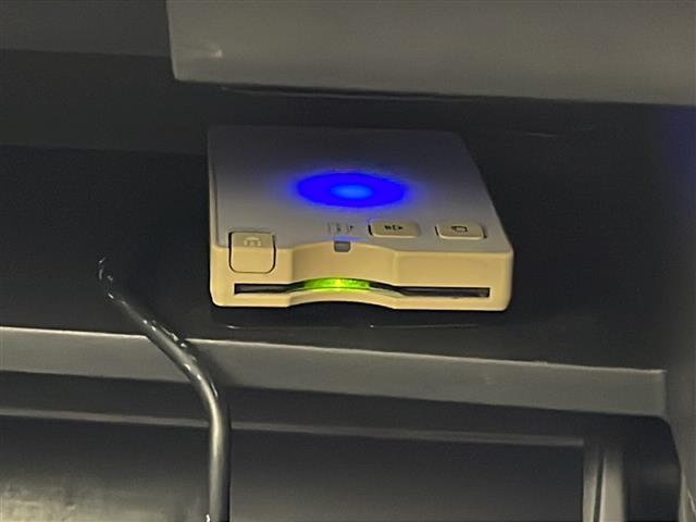 【　ＥＴＣ　】今やカーライフにおける重要性はナビにも匹敵するのではないでしょうか？セットアップを行うことで利用可能になります！