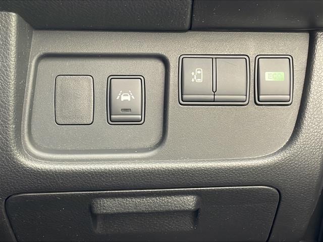 【　パワースライドドア　】ワンタッチでスライドドアの電動開閉が可能です♪♪