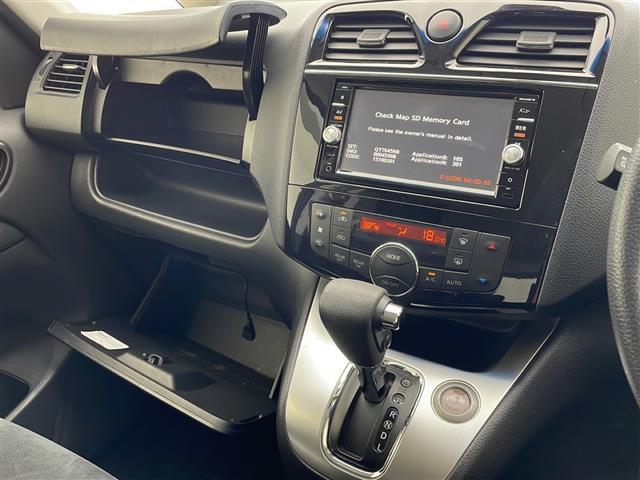 【 オートエアコン 】車内温度を感知して自動で温度調整をしてくれるのでいつでも快適な車内空間を創り上げます!