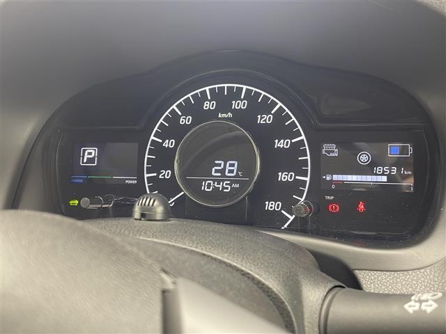 【スピードメーター】メーターがシンプルで見やすく運転しやすいですね!