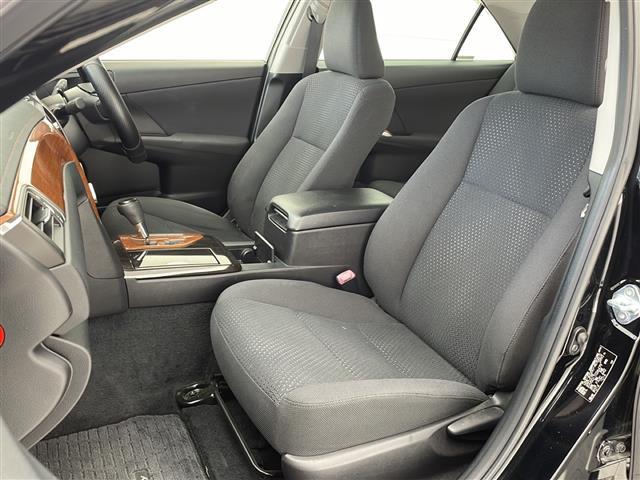 【助手席】きれいな助手席なので家族や友だちに乗ってもらっても安心です！