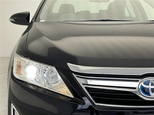 【ＨＩＤヘッドライト】非常に明るく、ハロゲンよりも消費電力をセーブすることができるため、寿命が長いことが特徴のヘッドライトです。さらに長持ちさせたい方は、ヘッドライトコーティングをおすすめします！