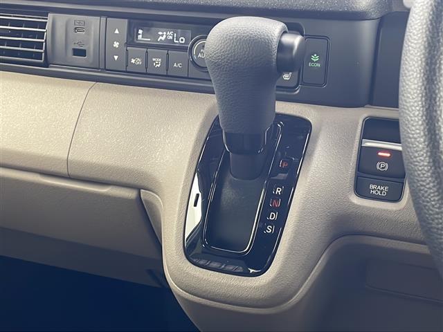 【 シフト 】シフトも操作しやすく快適なドライブを楽しんでいただけます♪