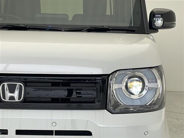 【 LEDヘッドライト 】悪天候や夜間の走行も視界良好で安心してお乗りいただけます。