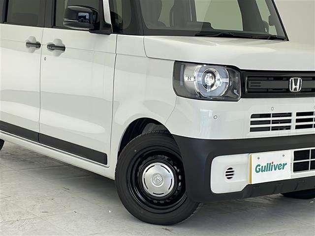 【コーナーセンサー】障害物が近づくと音で教えてくれます。また、近づけば近づくほど音も変わりより分かりやすくなっております。