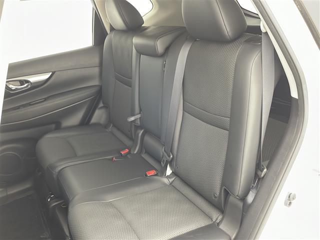 店舗にて現車の確認もいただけますので、お電話で在庫のご確認の上是非ご来店くださいませ!!!