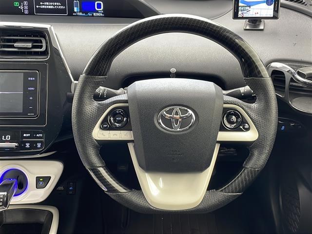 【　ステアリングスイッチ　】手元のスイッチでナビ操作が可能です！！非常に便利な機能です。取り付けのナビによってはオプション設定となっております！詳しくはスタッフまで♪