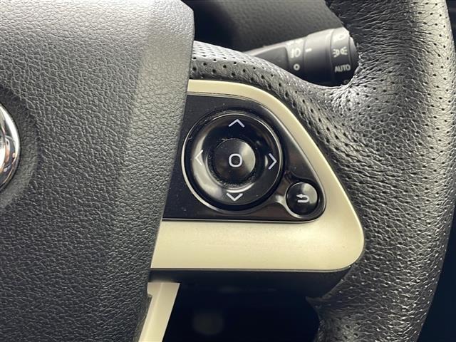 【 ステアリングスイッチ 】手元のスイッチでナビ操作が可能です!!非常に便利な機能です。取り付けのナビによってはオプション設定となっております!詳しくはスタッフまで♪