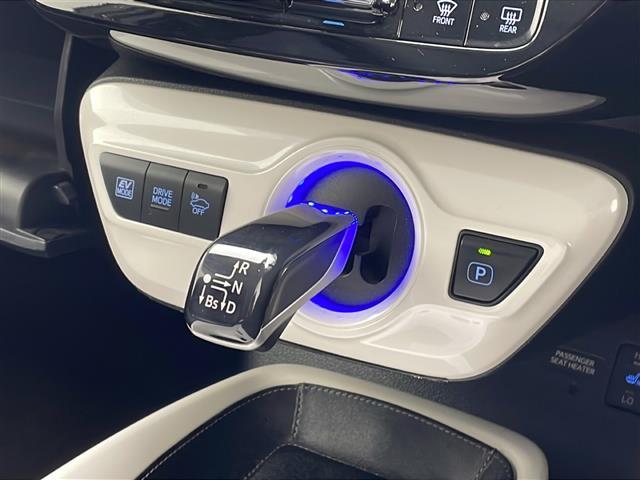 【 シフト 】シフトも操作しやすく快適なドライブを楽しんでいただけます♪