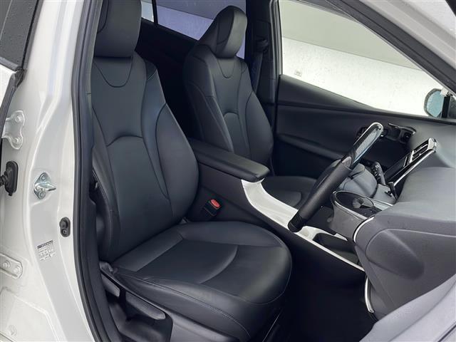 【 フロントシート 】使えるフロントシートで快適ドライブ♪