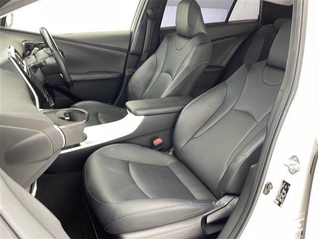 【 フロントシート 】使えるフロントシートで快適ドライブ♪