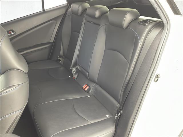 【 セカンドシート 】2列目も広々お乗りいただけます♪