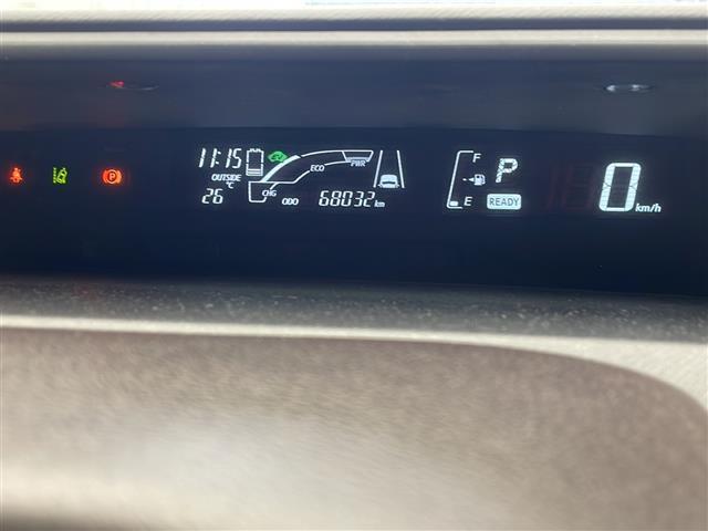 【 メーター 】メーターまわりも鮮やかに照らし出され、デザイン、安全性ともにバッチリですね♪