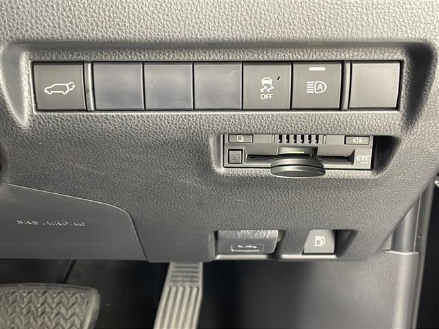 【　ＥＴＣ　】今やカーライフにおける重要性はナビにも匹敵するのではないでしょうか？セットアップを行うことで利用可能になります！