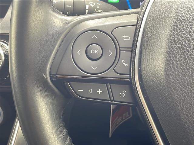 【 ステアリングスイッチ 】手元のスイッチでナビ操作が可能です!!非常に便利な機能です。取り付けのナビによってはオプション設定となっております!詳しくはスタッフまで♪