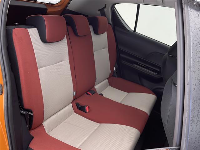 【 セカンドシート 】2列目も広々お乗りいただけます♪