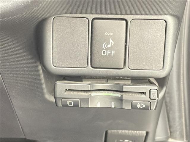 【　ＥＴＣ　】今やカーライフにおける重要性はナビにも匹敵するのではないでしょうか？セットアップを行うことで利用可能になります！