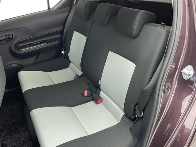 【 セカンドシート 】2列目も広々お乗りいただけます♪