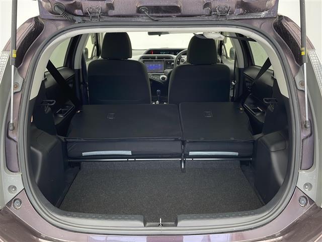 【 ラゲッジスペース 】リアシートを倒せばこの大容量!!ダンボールなどの大きい荷物も釣り具などの長尺物まで様々載せられそうです!!