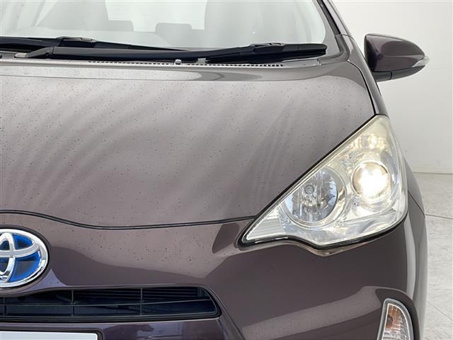 【 ヘッドライト 】悪天候や夜間の走行も視界良好で安心してお乗りいただけます。