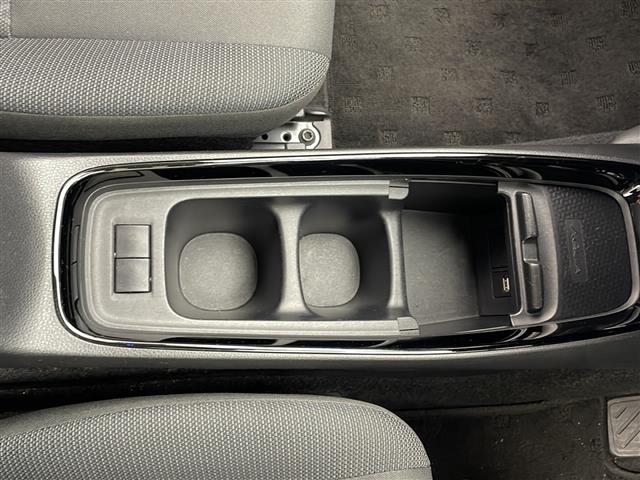 店舗にて現車の確認もいただけますので、お電話で在庫のご確認の上是非ご来店くださいませ!!!