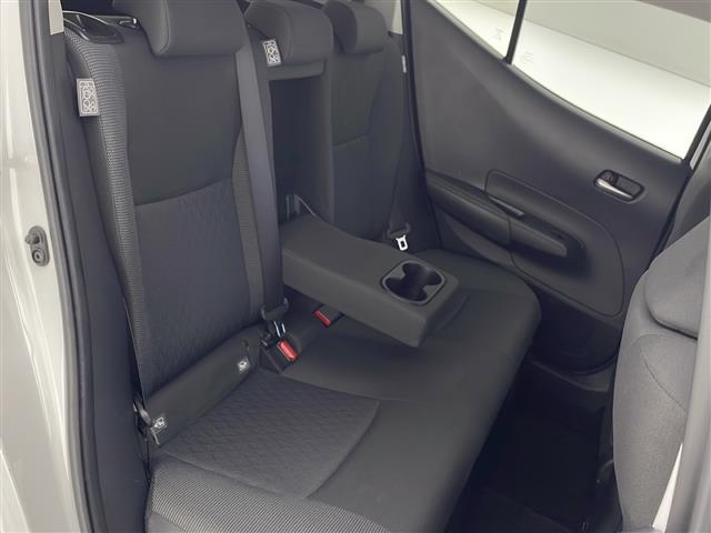 【 セカンドシート 】2列目も広々お乗りいただけます♪