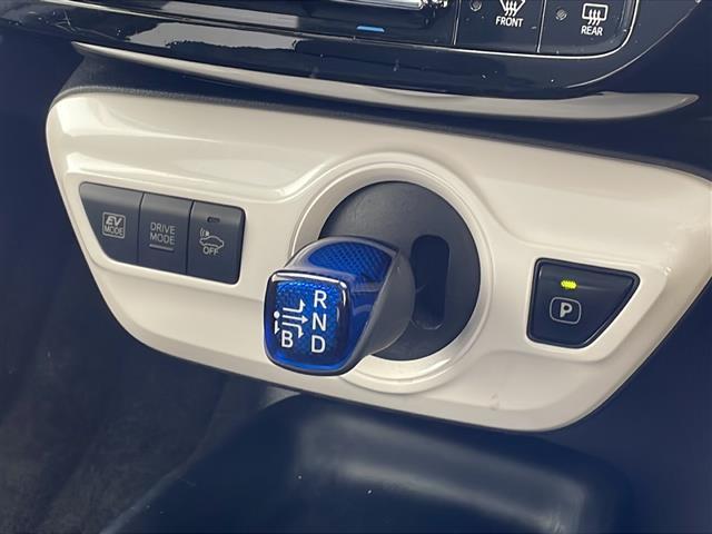 【 シフト 】シフトも操作しやすく快適なドライブを楽しんでいただけます♪