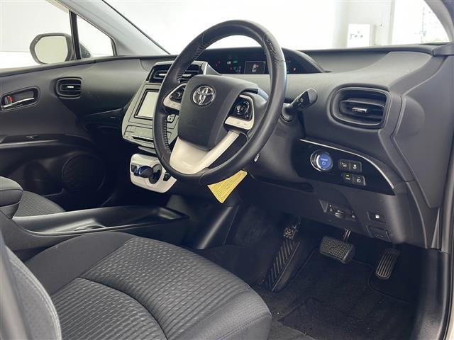 【 フロントシート 】使えるフロントシートで快適ドライブ♪