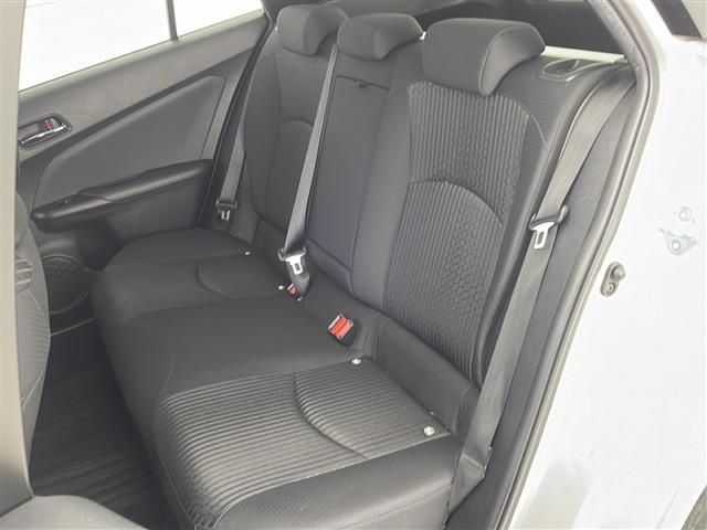 【 セカンドシート 】2列目も広々お乗りいただけます♪