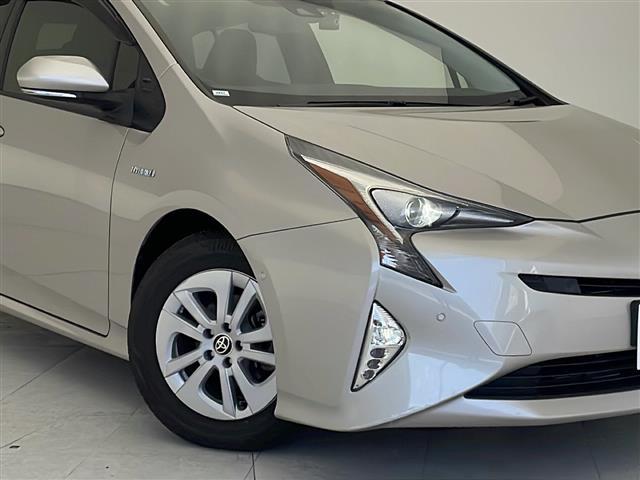 【 電動格納ミラー 】ドライバーの目線に合わせ、ミラーの上下左右調整が可能です♪