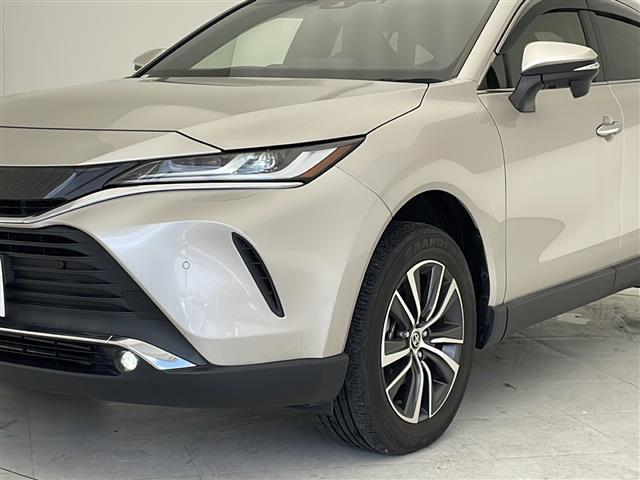 【コーナーセンサー】障害物が近づくと音で教えてくれます。また、近づけば近づくほど音も変わりより分かりやすくなっております。