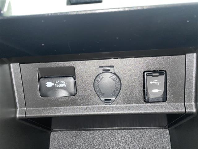 【ＡＣ１００Ｖ／ＡＣ１００Ｗ】電化製品などの電子機器をコンセントに繋いで使用することが可能です。キャンプなどのアウトドア時に非常に便利です。