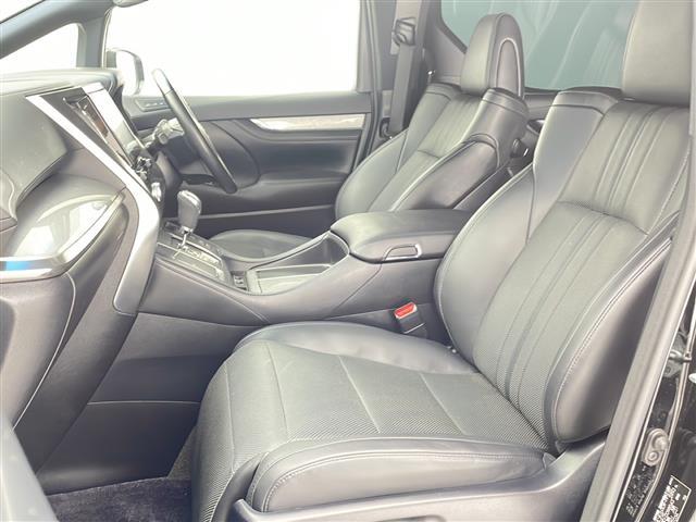 【 レザーシート 】高級感のあるレザーシートになります。