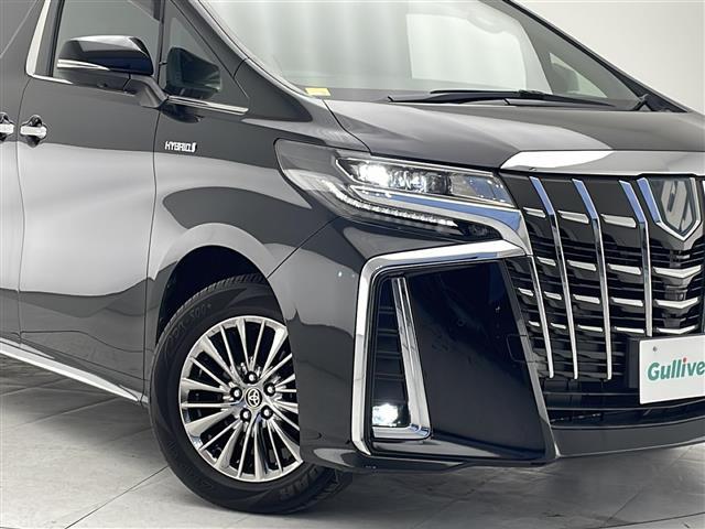 【 LEDヘッドライト 】悪天候や夜間の走行も視界良好で安心してお乗りいただけます。