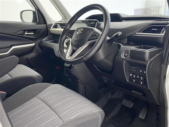 【 フロントシート 】使えるフロントシートで快適ドライブ♪