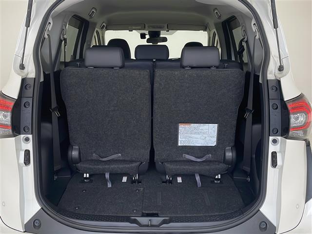 シエンタ ハイブリッドＧ　クエロ　純正ナビ　両側パワースライドドア　ＥＴＣ　トヨタセーフティセンス　プッシュスタート　スマートキー　クルーズコントロール　ハーフレザーシート　シートヒーター　ＬＥＤヘッドライト　オートライト（24枚目）