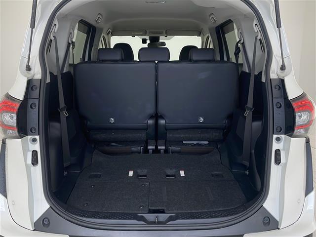 シエンタ ハイブリッドＧ　クエロ　純正ナビ　両側パワースライドドア　ＥＴＣ　トヨタセーフティセンス　プッシュスタート　スマートキー　クルーズコントロール　ハーフレザーシート　シートヒーター　ＬＥＤヘッドライト　オートライト（25枚目）