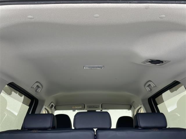 シエンタ ハイブリッドＧ　クエロ　純正ナビ　両側パワースライドドア　ＥＴＣ　トヨタセーフティセンス　プッシュスタート　スマートキー　クルーズコントロール　ハーフレザーシート　シートヒーター　ＬＥＤヘッドライト　オートライト（26枚目）