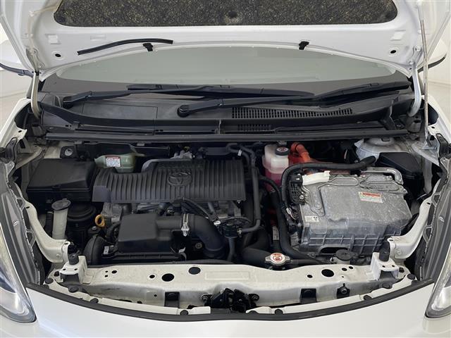 シエンタ ハイブリッドＧ　クエロ　純正ナビ　両側パワースライドドア　ＥＴＣ　トヨタセーフティセンス　プッシュスタート　スマートキー　クルーズコントロール　ハーフレザーシート　シートヒーター　ＬＥＤヘッドライト　オートライト（41枚目）