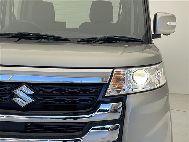 【ＬＥＤヘッドライト】消費する電力が少なく耐久年数が長いのが特徴のヘッドライトです。さらに長持ちさせたい方は、ヘッドライト・フロントガラスなどのコーティングもご用意しています。