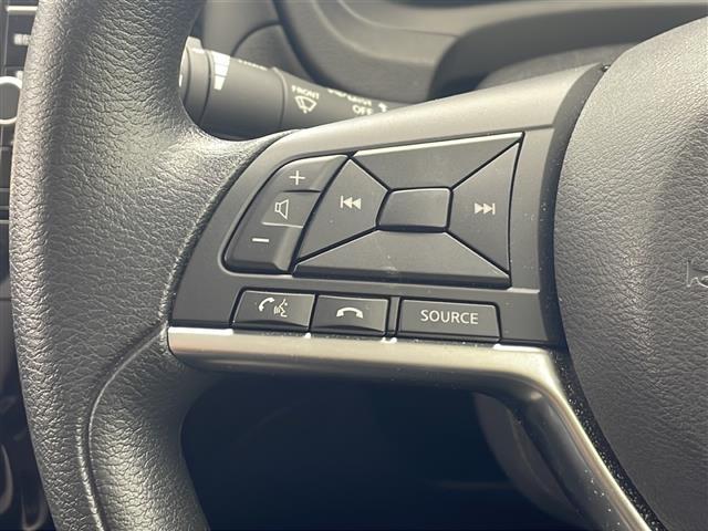 【　ステアリングスイッチ　】手元のスイッチでナビ操作が可能です！！非常に便利な機能です。取り付けのナビによってはオプション設定となっております！詳しくはスタッフまで♪