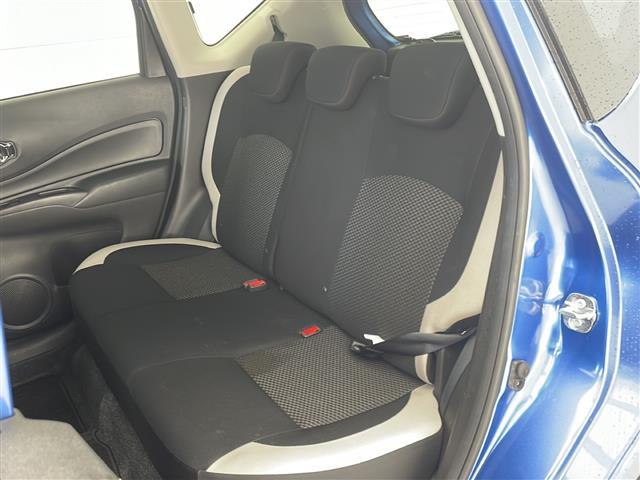 【　セカンドシート　】２列目も広々お乗りいただけます♪