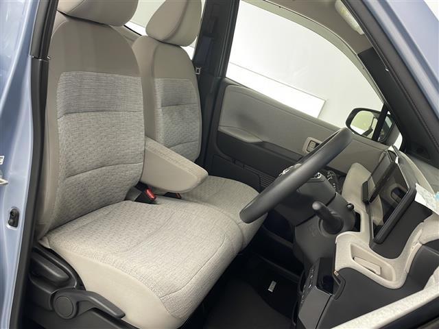 【　フロントシート　】使えるフロントシートで快適ドライブ。