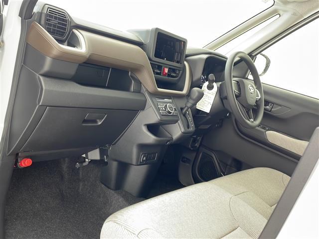 【　フロントシート　】使えるフロントシートで快適ドライブ♪