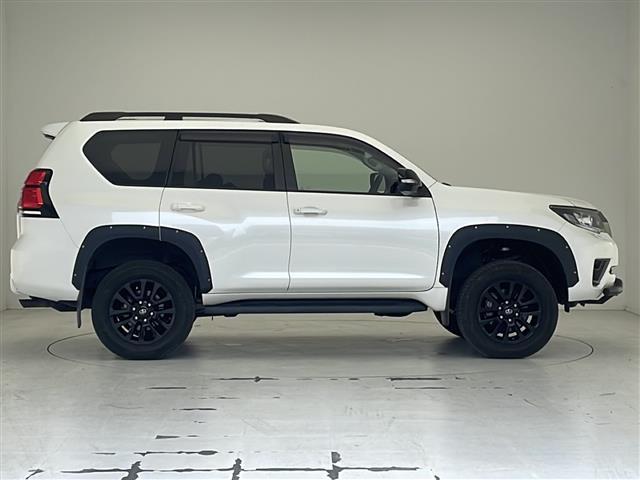 店舗にて現車の確認もいただけますので、お電話で在庫のご確認の上是非ご来店くださいませ！！！